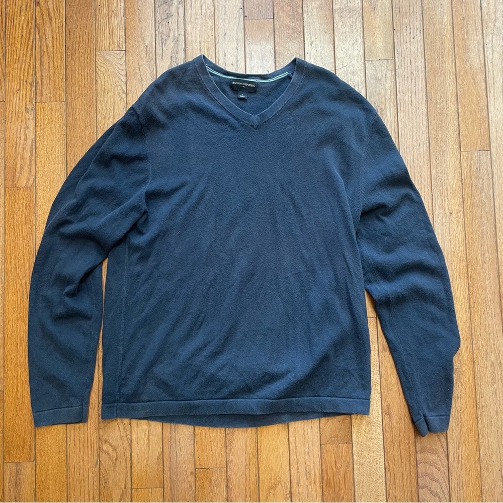 Medium Navy Blue Banana Republic Sweater